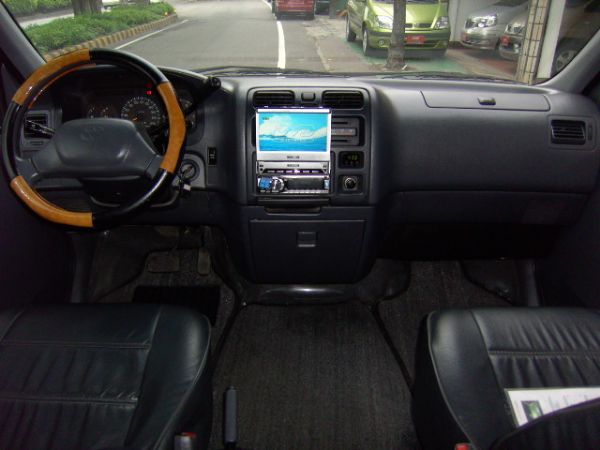 TOYOTA NEW HIACE SOL 照片5