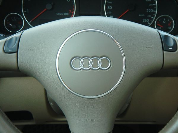 運通汽車-2004年-Audi A6 照片5