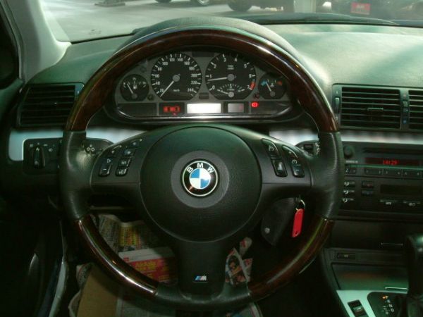 BMW 318IZA原廠蝴蝶賽車椅內裝 照片4