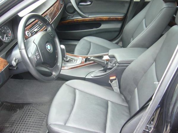 BMW/323i 照片2