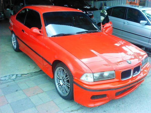 高雄縣市-BMW-318CI雙門-自排- 照片1