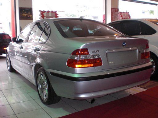 BMW 318 照片9