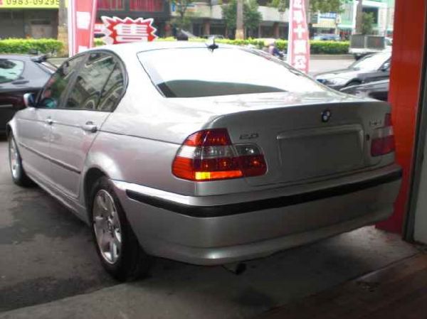 BMW 318I 照片9