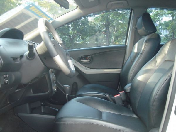 運通汽車-2009年-豐田 Yaris 照片3