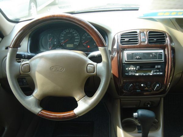 運通汽車-2003年-福特 Activa 照片2