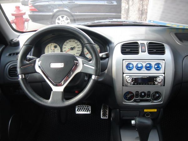 運通汽車-2005年-福特 RS 照片2