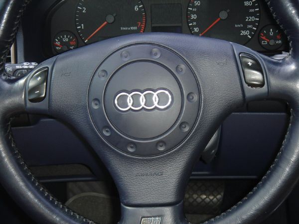 運通汽車-2002年-Audi A6 照片6