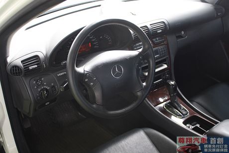 Benz 賓士 C-Class C240 照片3