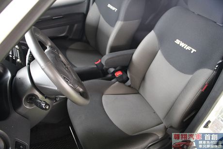 Suzuki 鈴木 Swift  照片4