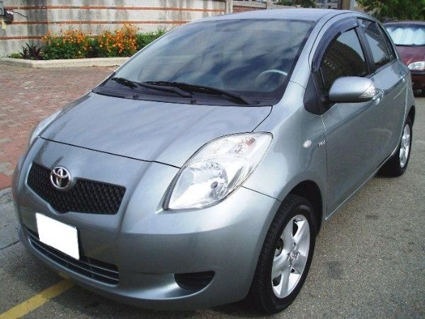 08 Yaris G版.方向盤快撥鍵.M 照片1