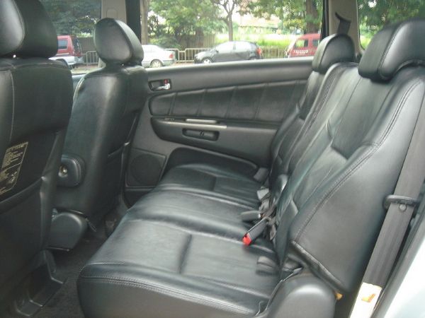 運通汽車-2006年-豐田 Wish 照片4