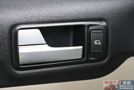 Ford 福特 Focus 1.8  照片7