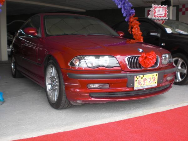 BMW  323  紅色 照片1