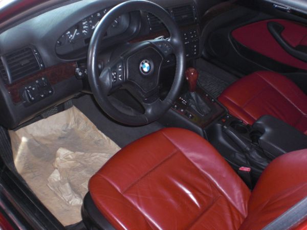 BMW  323  紅色 照片4