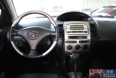 Toyota豐田 Vios  照片7