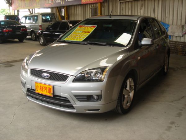 FORD FOCUS 照片1