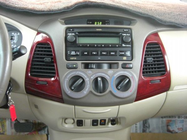 聯泰汽車~2007型式INNOVA 照片8