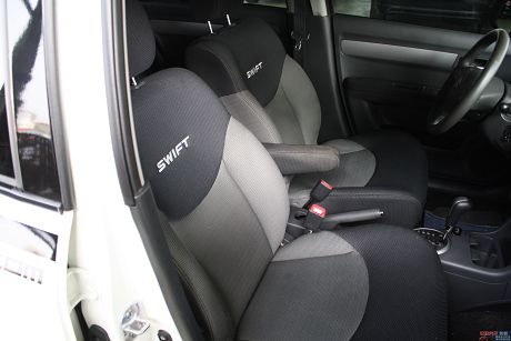 Suzuki 鈴木 Swift  照片10