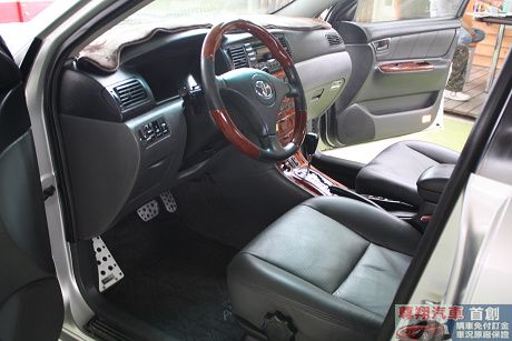 Toyota豐田 Altis 照片6