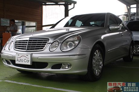 賓士 E-Class E 240 照片3