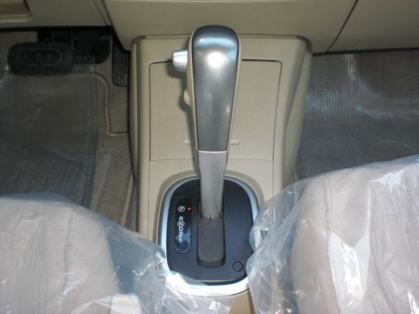 日產 TIIDA 1.6 銀色 4門 照片7