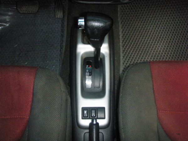 *友達汽車* 06年 鈴木 所力歐 照片6