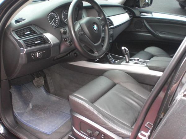 BMW X5 3.0 黑色  照片4