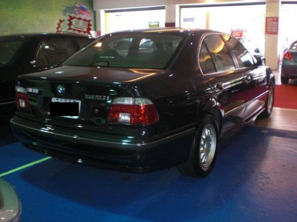 BMW 520 2.0 黑色 照片10