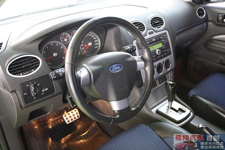 Ford 福特 Focus 2.0 照片6