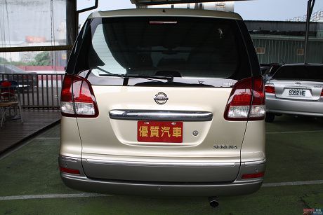 Nissan 日產 Serena QRV 照片4