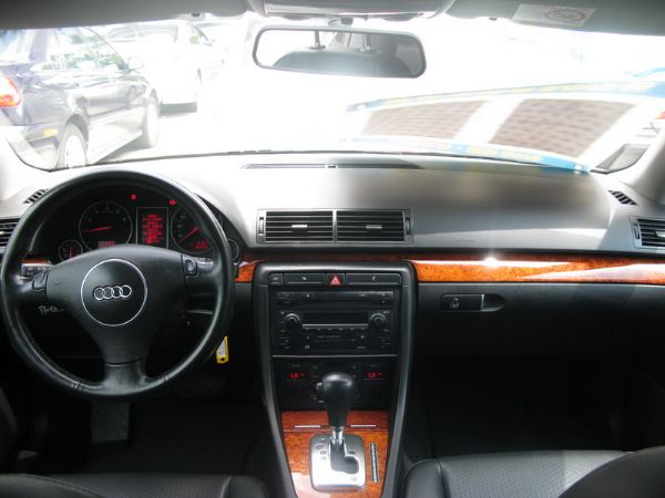 運通汽車-2004年-AUDI-A4  照片5