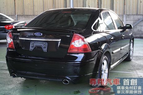 Ford 福特 Focus 1.8 照片3