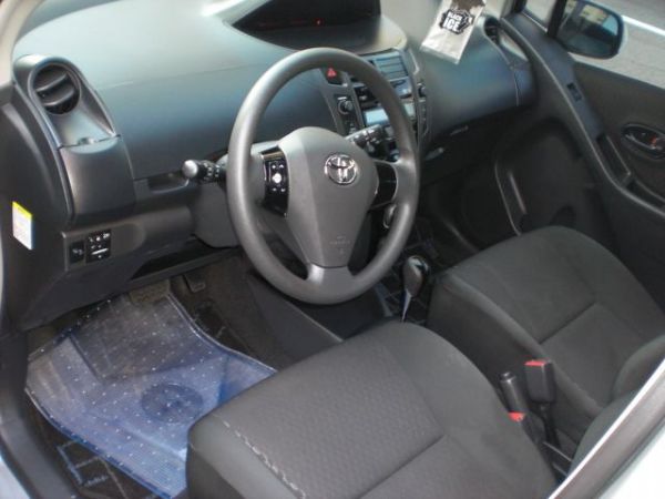 豐田 YARIS 1.5 灰色 Z版 照片5