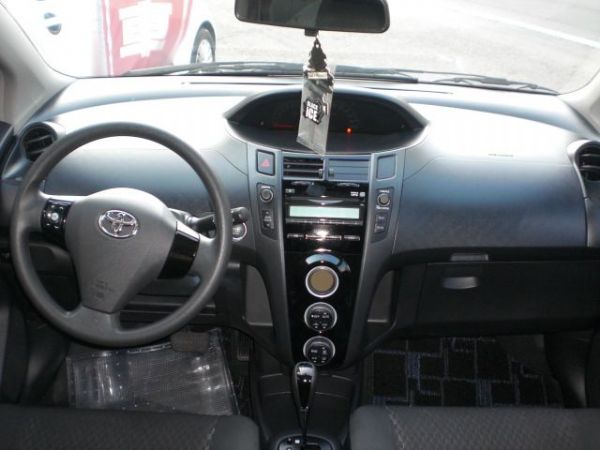 豐田 YARIS 1.5 灰色 Z版 照片6