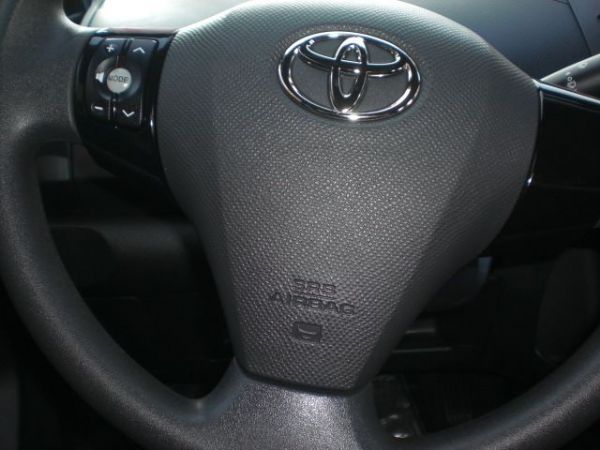 豐田 YARIS 1.5 灰色 Z版 照片7