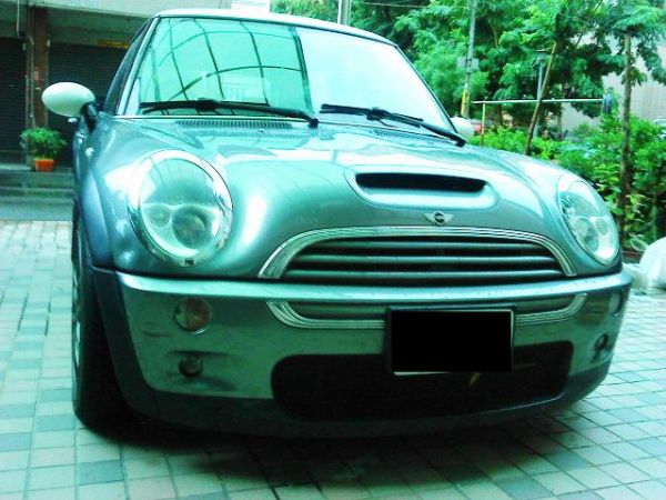 高雄05年領牌MINI-COOPER S 照片2