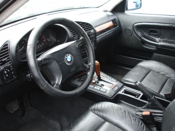 豐達汽車 BMW 318i 照片2