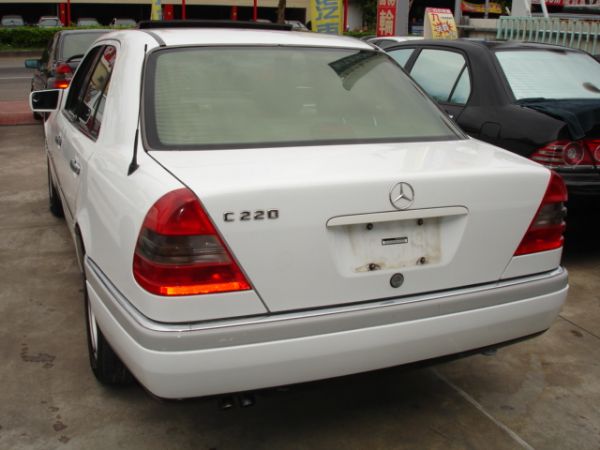 豐達汽車 BENZ C220 照片2