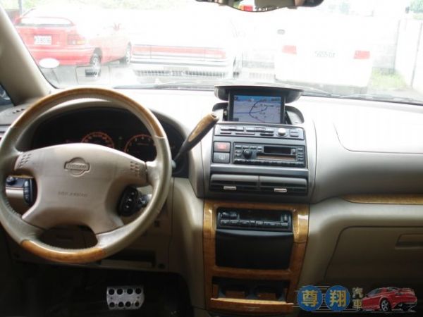 Nissan 日產 Serena QRV 照片3