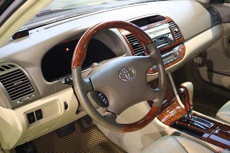 Toyota豐田 Camry 照片5