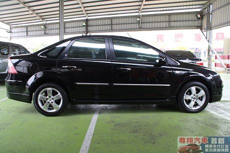 Ford 福特 Focus 1.8 照片10