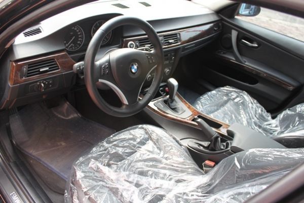 BMW 320  2.0 黑色 照片5
