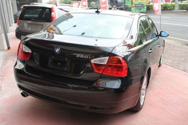 BMW 320  2.0 黑色 照片10