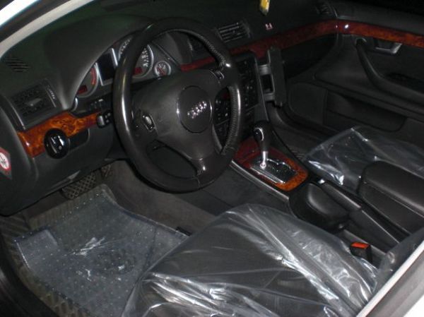 Audi 奧迪 A4 照片2