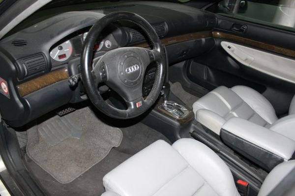 Audi 奧迪 S4 照片2