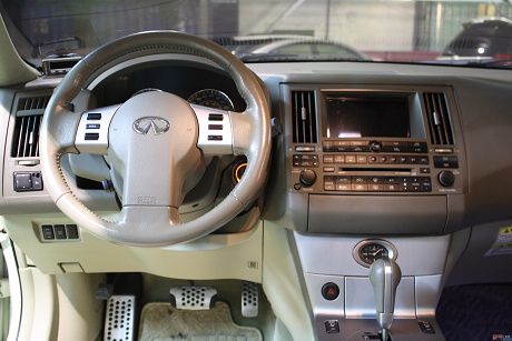 Infiniti 極致 FX35 照片7