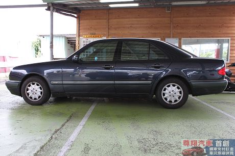 Benz 賓士 E-Class E 23 照片5