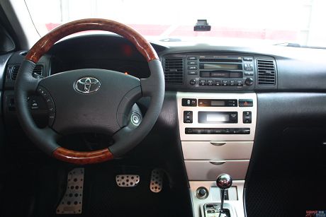 Toyota豐田 Altis 照片6