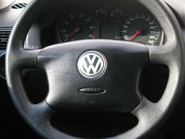 運通汽車-2004年-VW-Golf 照片6