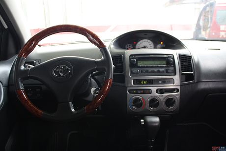 Toyota豐田 Vios 照片7